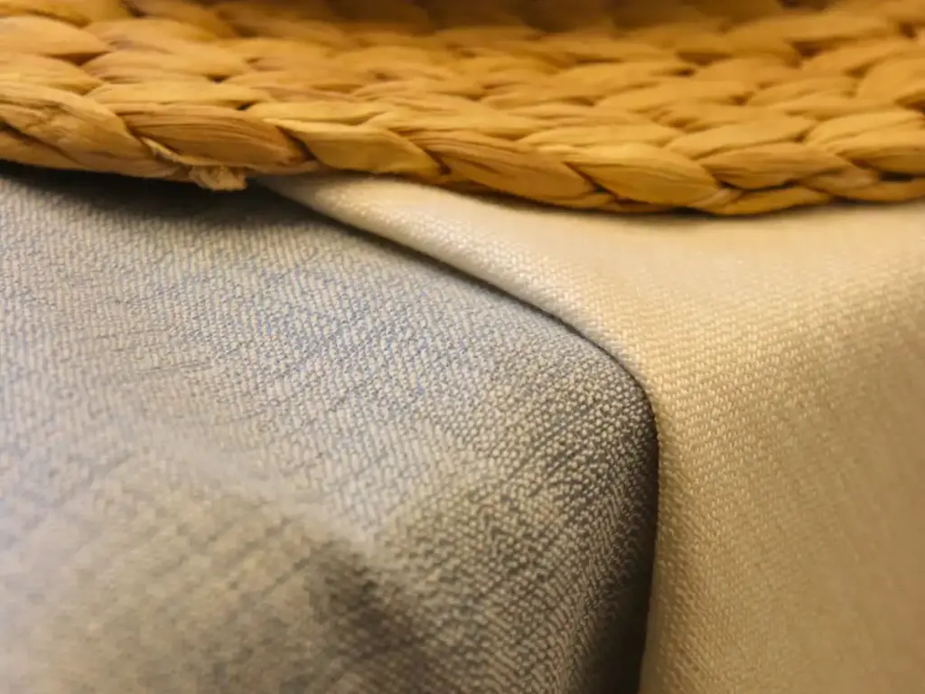 Tejido Jacquard para tapicería fabricado por Alberto Ferre, empresa textil en España especializada en telas y tejidos al por mayor.